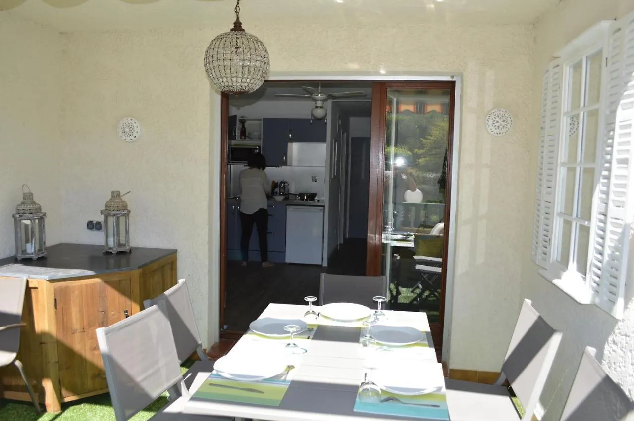 Apartment Studio 109 Grande Terrasse Bandol France