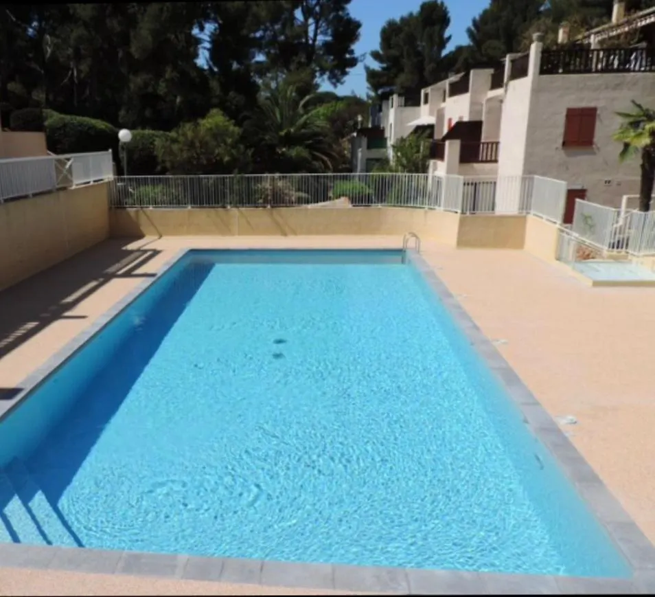 Studio 109 Grande Terrasse Bandol France