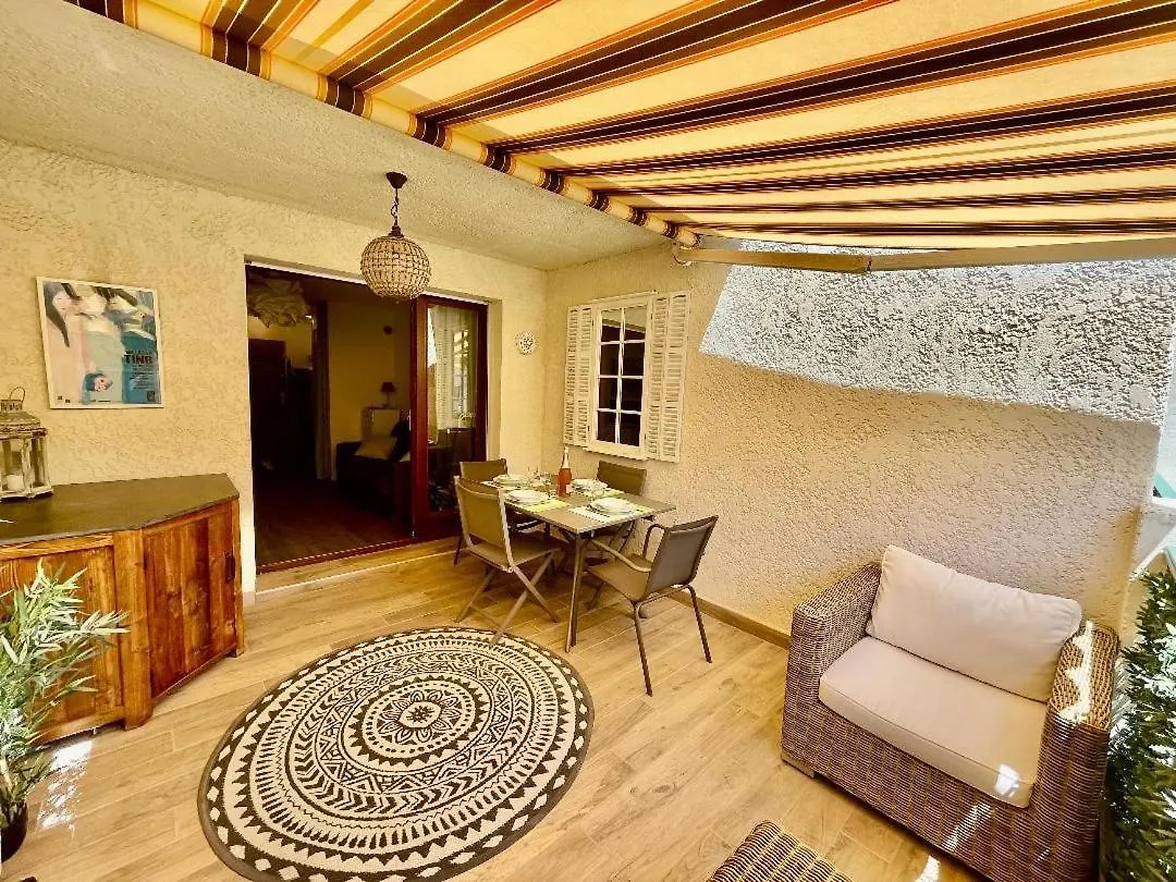 Studio 109 Grande Terrasse Bandol 0*,  France